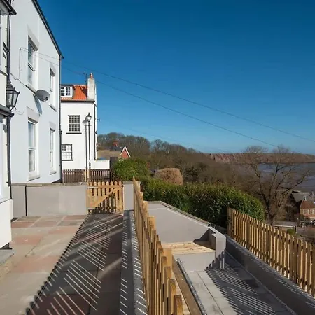 別荘 Abalyne House - Stunning 4 Bedroom House, Sea Views Throughout, Modern And Bright House